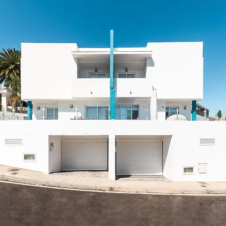 Con Piscina En Tabaiba By Alterhome Holiday home Santa Cruz de Tenerife